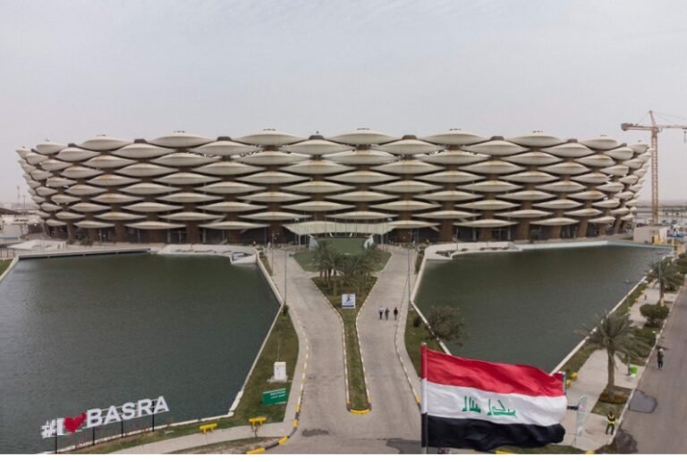صور-ملعب-البصرة-الدولي-من-الداخل